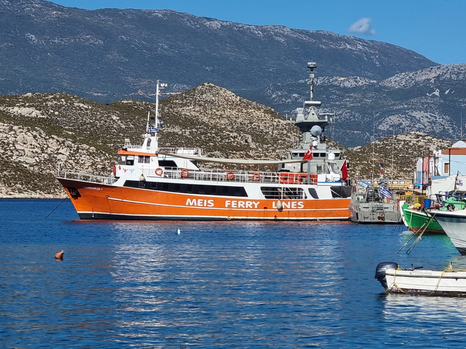 Kahramanlar Kalimera ferry